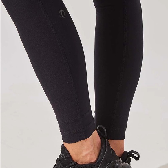 MPG High Waisted Legging - Picture 5 of 6